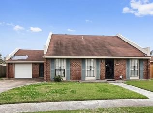7581 Dune Dr, New Orleans, LA 70128