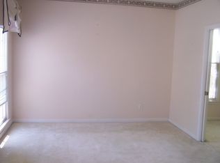 3619 Urbandale Ave, Des Moines, IA 50310