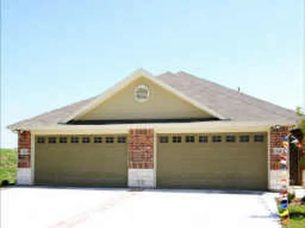 332 Schirra Ct, Lavon, TX 75166