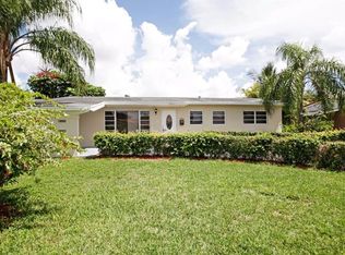 10341 SW 44th St, Miami, FL 33165