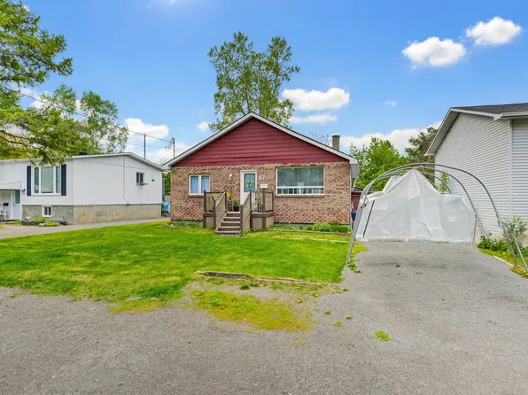 67 Rue Lortie, Gatineau, QC J9H 4G6