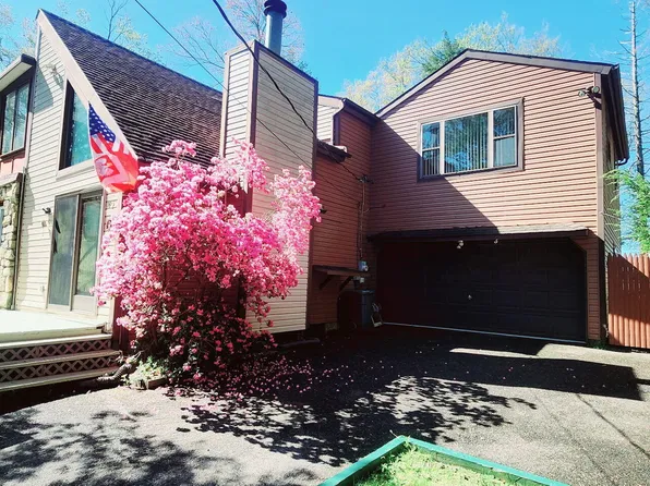 19 Big Pine Dr, Albrightsville, PA 18210