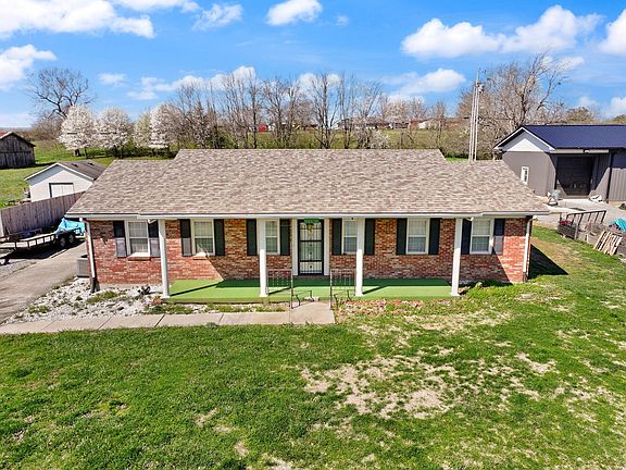 3rd image of 157 Estes Dr