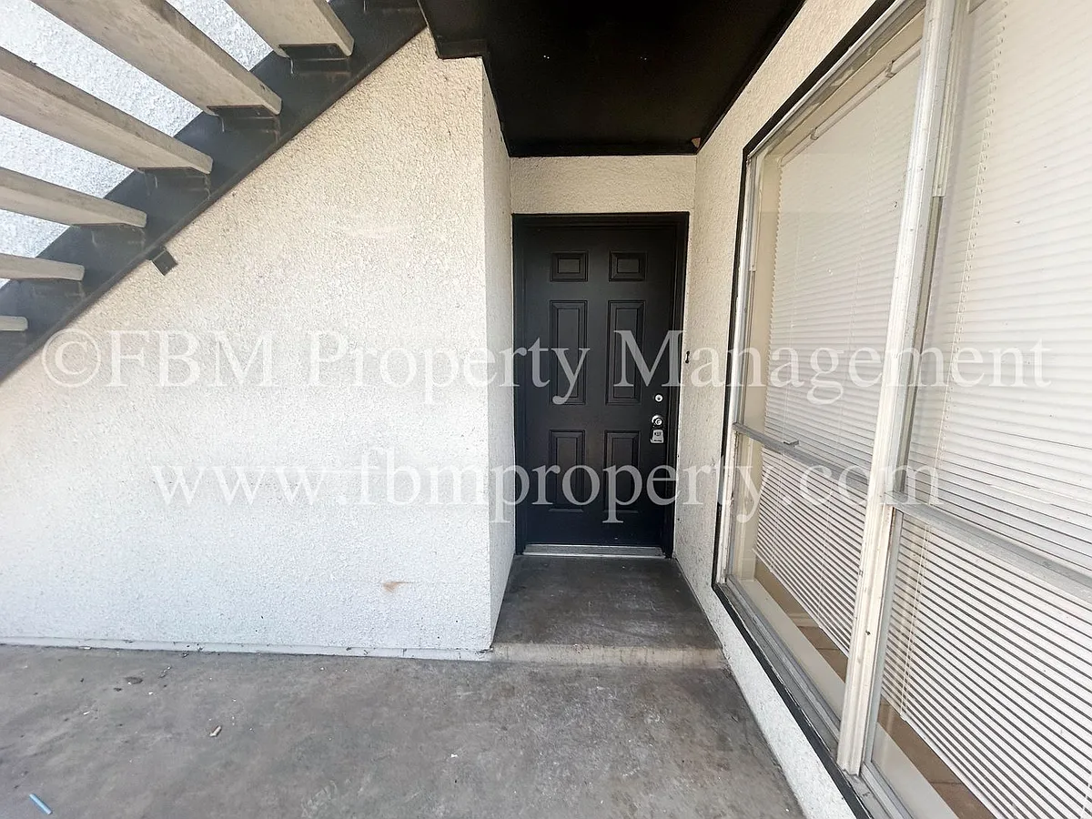 Building Photo - 1401 Old Bardwell Rd #B