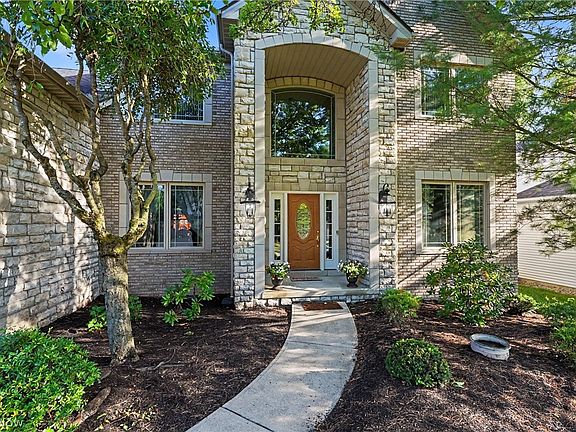3rd image of 20143 Kylemore Dr
