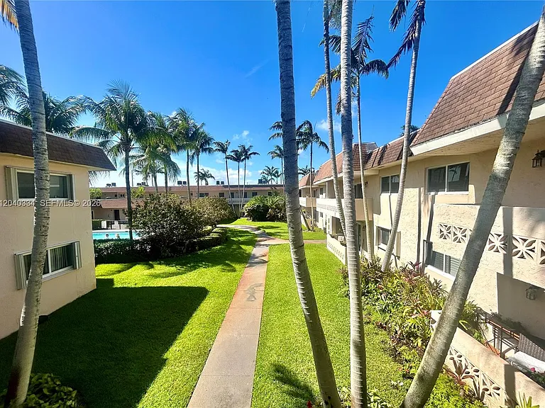 14500 SW 88th Ave #211 — Photo 12