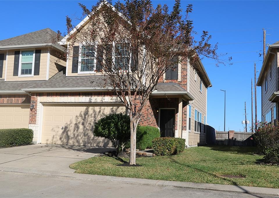 1st image of 14302 Silver Hollow Ln