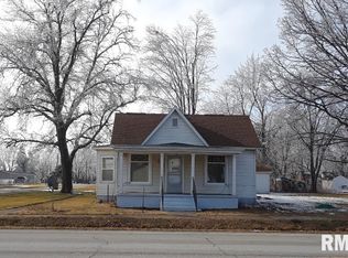 208 S Main St, Modesto, IL 62667