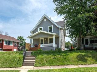 239 Highland Dr NW, Cedar Rapids, IA 52405