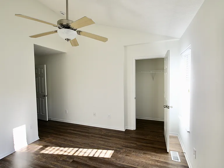 8330 Bruntsfield Rd — Photo 15