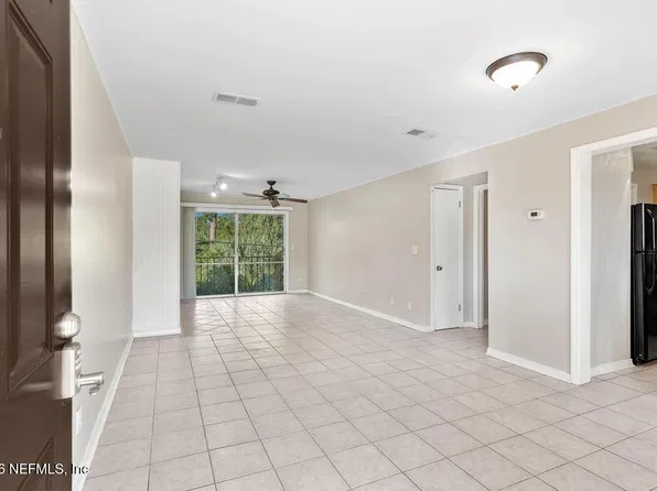 1618 El Camino Rd APT 6, Jacksonville, FL 32216
