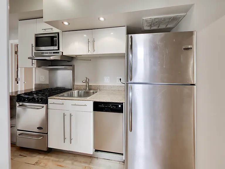 1532 N Greenview Ave #2F — Photo 9
