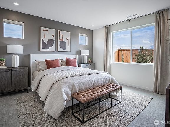 5th image of 2307 207th Street Ct E #40