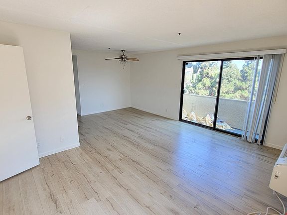 5th image of 10325 Woodbine St #116
