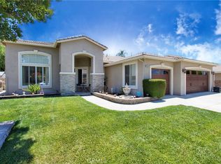 13583 Mesa Crest Dr, Yucaipa, CA 92399