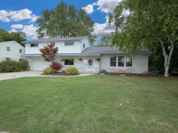 348 Hawthorne St, Neenah, WI 54956