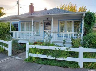 970 Imperial Dr NE, Salem, OR 97301