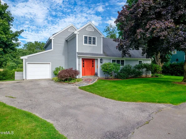 100 Berkshire Dr, Williamstown, MA 01267