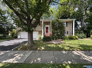 7-01 Bellair Ave, Fair Lawn, NJ 07410