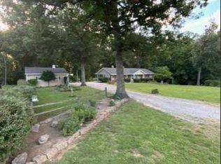 2050 Saint Peters Howell Rd, Saint Peters, MO 63376