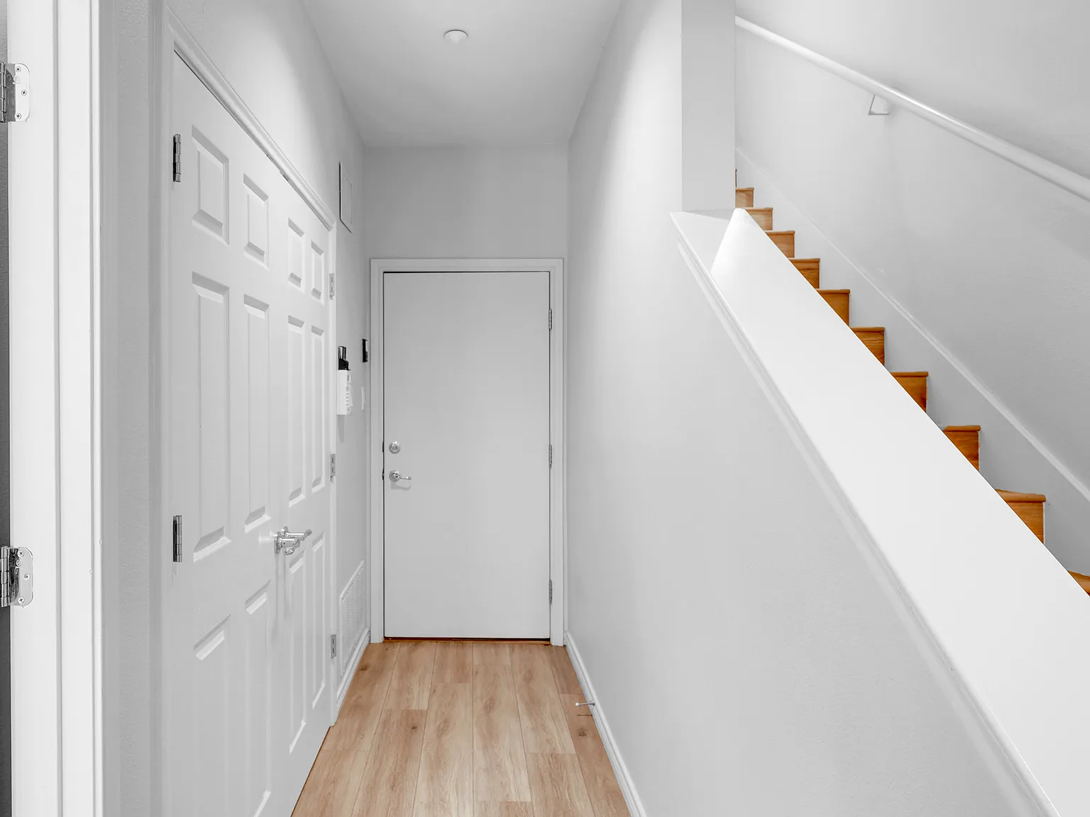 2 bed, 1805 sqft, $3,800 — Photo 3