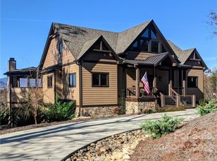 176 Willow Top Ln, Lake Lure, NC 28746