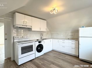 256 Margaret Ave #3, Kitchener, ON N2H4J7