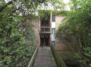 6008 Forest View Rd APT 3C, Lisle, IL 60532
