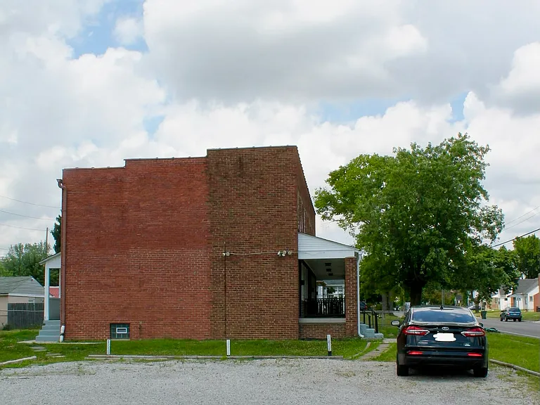 1827 S Champion Ave — Photo 40