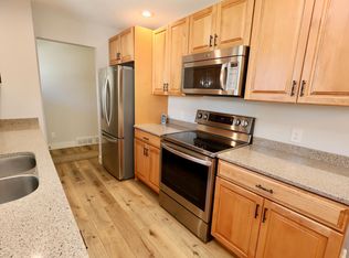 11725 Red Fox Dr, Osseo, MN 55369