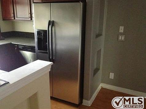 3rd image of 523 Graves Ave Unit 210