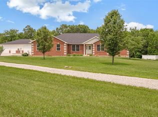 35 Prairie Ct, Troy, MO 63379