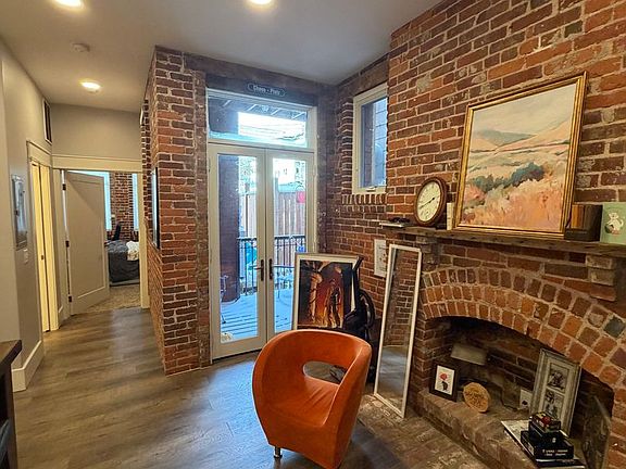 4th image of 1509 E Superior St APT 202