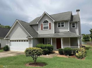 127 Harbour Lake Dr, Fayetteville, GA 30215