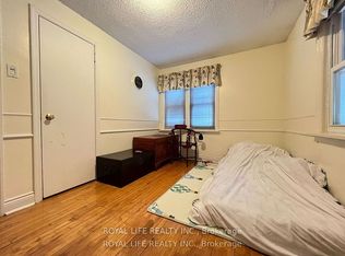 33 Agincourt Dr, Toronto, ON M1S 1M5