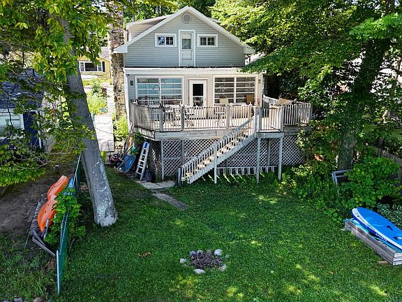 5th image of 7489 Terrace Ave