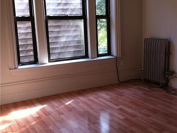 4th image of 3232 34th St APT 2
