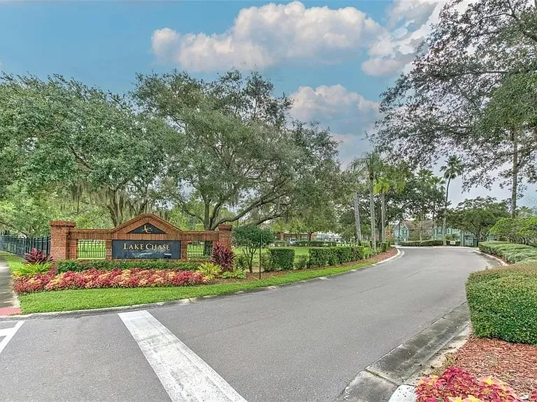 10554 White Lake Ct — Photo 15