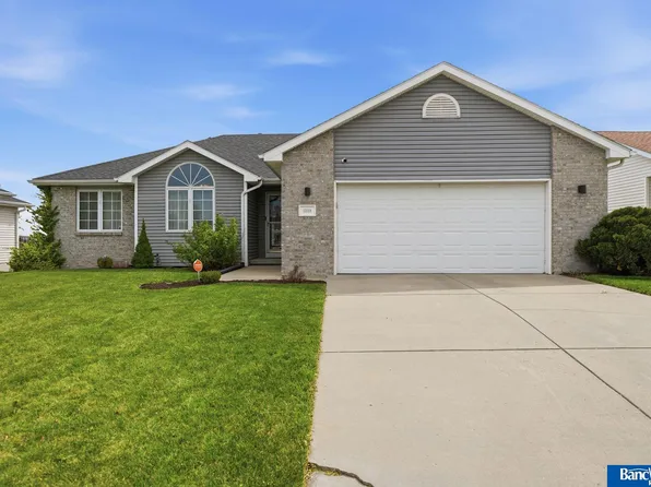 1808 SW 33rd St, Lincoln, NE 68522
