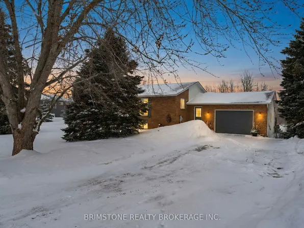 220 Morgan Rd, Wasaga Beach, ON L9Z 1N4