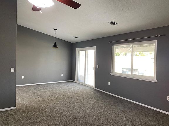 4th image of 12895 Briarcliff Dr