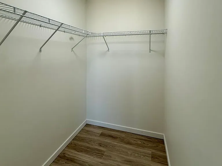 1222 Fountain Dr — Photo 11