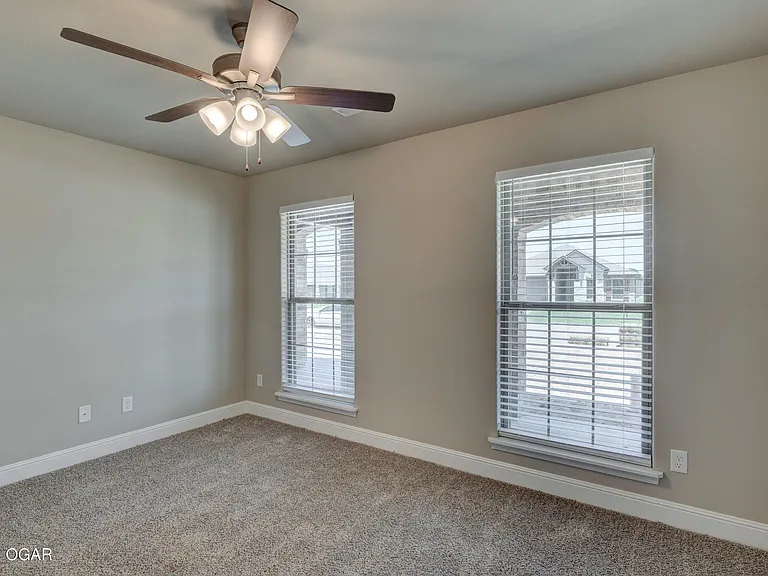 2632 S Lois Ln — Photo 29