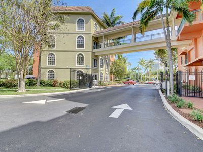 1640 Presidential Way #105, West Palm Beach, FL, 33401