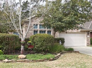 26 W Foxbriar Forest Cir, Spring, TX 77382