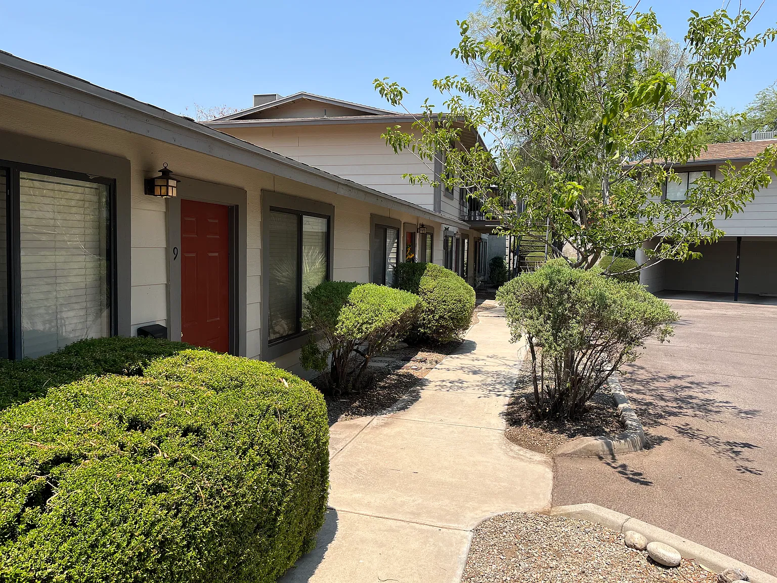 2 bed, 850 sqft, $1,150 — Photo 3