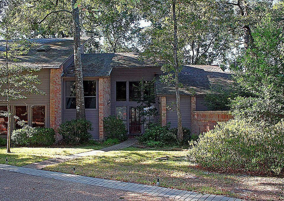 2nd image of 66 Northgate Dr