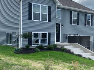 116 Keeneland Dr, Williamstown, KY 41097