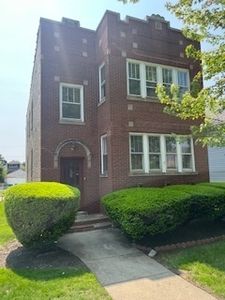 4979 N Kolmar Ave, Chicago, IL, 60630