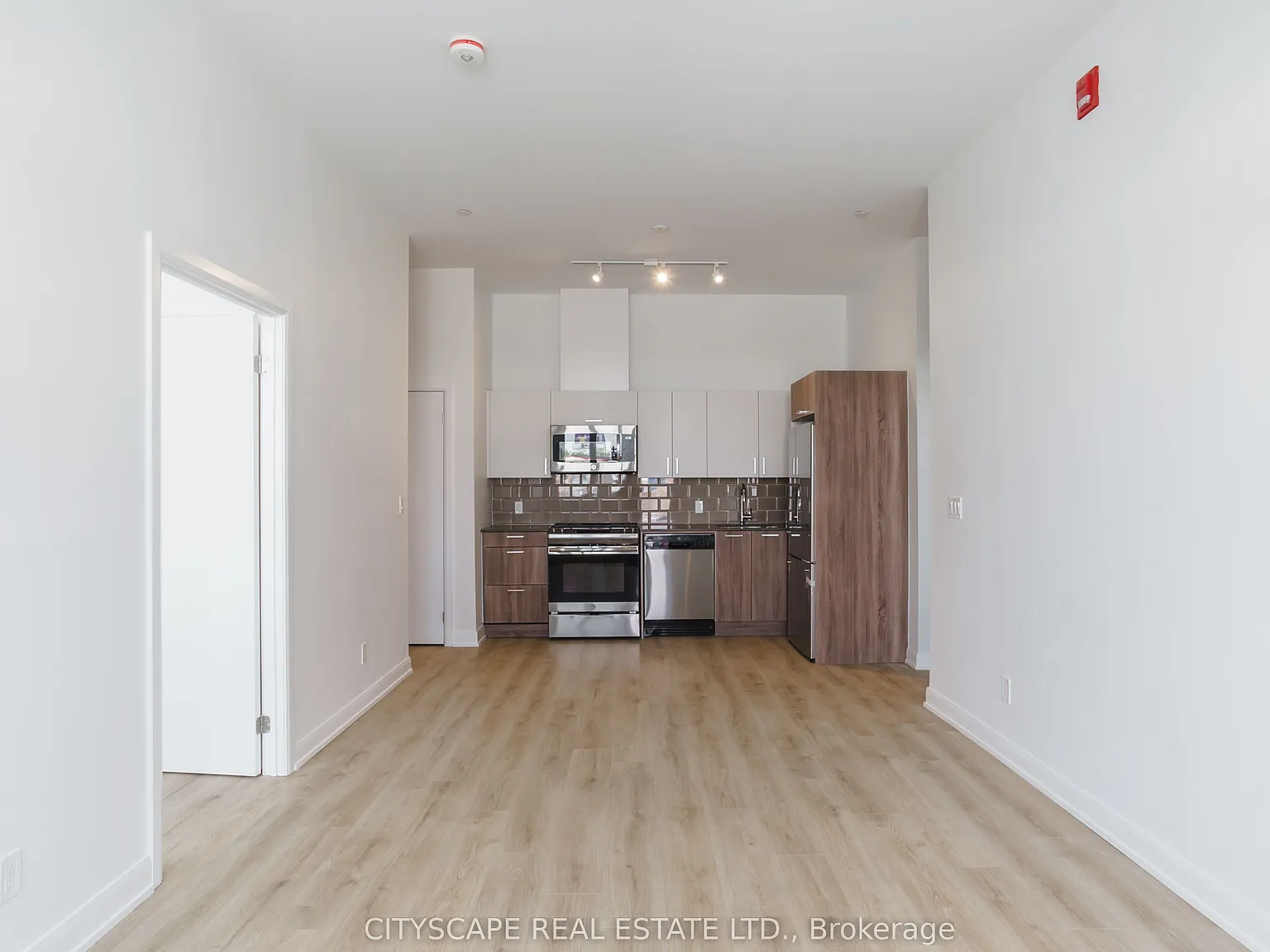 2 bed, $2,800 — Photo 4